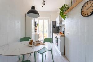 Yesclusive Apartment, parcheggio gratuito, Wi-Fi, vicino M4 Navigli, Humanitas, Forum Assago