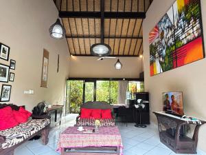 Ambary Ubud Private Courtyard Villa - For One Group Only