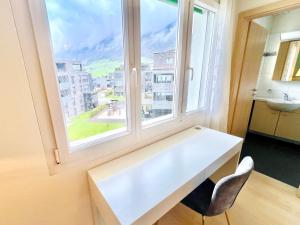 Rigiblick - Modern Apartment - 8 Pax -20 Min to Zug