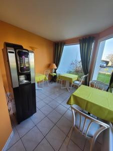 Hotels Hotel Logis Au Moyne de Saire : photos des chambres