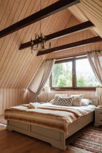 Na Jeżynowej Polanie z gorącą balia