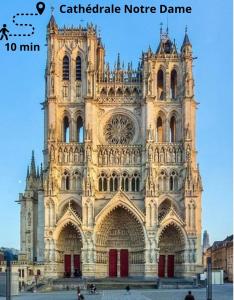 Appartements L Amiens Haussmann-Gare-Hortillonnages-Centre-ville-WIFI : photos des chambres