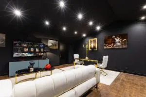 SecretRoom - Luxe, Balnéo et évasion -Arnage - 阿纳齐