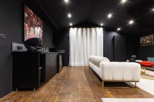 SecretRoom - Luxe, Balnéo et évasion -Arnage