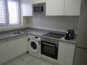 House in quiet place, free parking