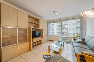 Zeezicht XIII - Cozy 2-bedroom apartment on the Belgian coast with spacious sun terrace and pool T86