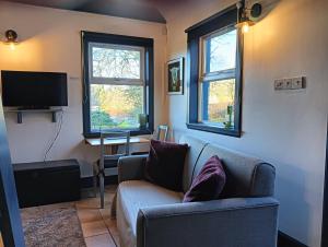 Claymires Bothy Cottage Nr Loch Lomond & Stirling