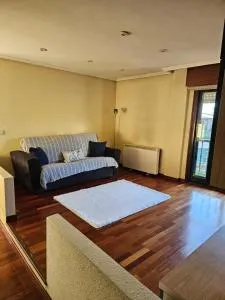 El pisito de iker - Ponteareas