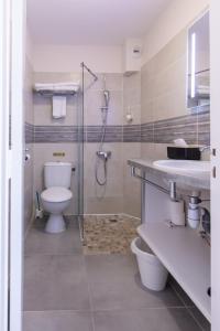 Hotels Hotel de la Plage : photos des chambres