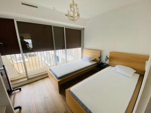 Duplex centre ville - vue port et mer