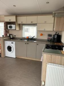 Orange Caprice Escape, Church Farm