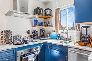 Book Now!- Fenced Yard - BBQ Grill & 4 Tvs -Luxury Getaway -Floyds Freedom-