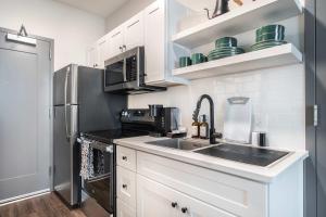 Chill Like Gregg Sunlit Southern Vibe