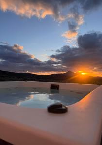 Bayview Villa with Jaccuzi - Milos