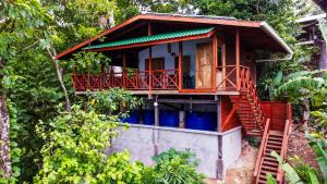 Hilltop Jungle Bungalow