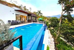 Hermosa Finca en Sopetrán - Corral Falso