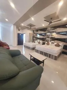 Hotel Rajkamal stay inn - 比贾布尔