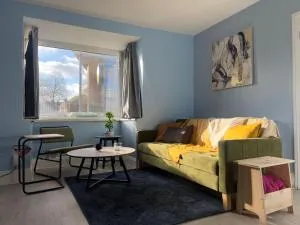 Free off street parking in charming end terrace - Taffs Well