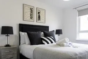 Charlotte Apartment - 牛顿梅恩斯