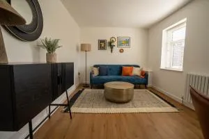 Church Road Retreats - The Cove - 凯辛兰