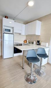 Meda Chica Roses Canyelles, Costa Brava