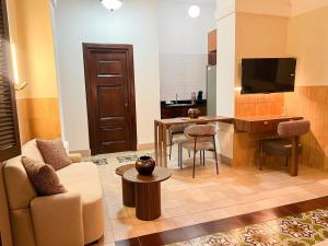 Amazing experience in Casco Viejo historical site 3