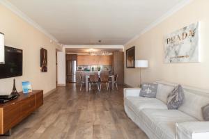 Ocean Reserve Luxury Condos Across from Sunny Isles Beach