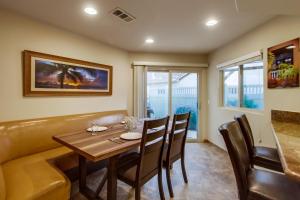 Sail Bay Luxury Retreat With Private Spa and Rooftop Bay View