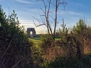 Appia Antica - Parco Acquedotti - Le Capannelle