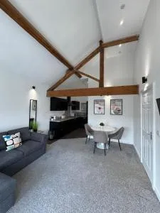 Cole Street Apartments - Chic Modern Loft Apartment near Liverpool - Upton