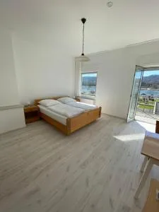 Hotel Rheinblick - 兰施泰因