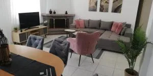 Family Spacious Apartment Veria - 纳乌萨玛西亚斯