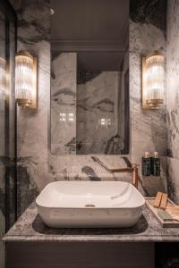 Gagos Suites - Center