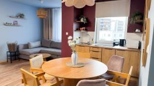 Blue Apartment with balcony - self check-in