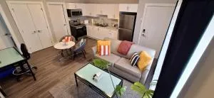 Homey Space w Extra Room For 3 Or More Guests Complimentary Treats - 朗福德