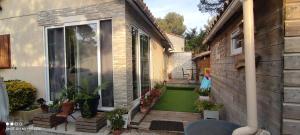 Maisons de vacances Petite maison 45 m2 avec terrasse sans vis a vis : photos des chambres