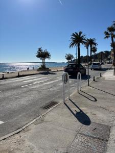 Centre Golfe Juan Plage et transports à pied, 5 min Cannes