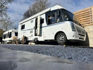 Terrain de loisirs en plein centre de Lièvin camping car