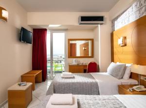 City Life Port Hotel