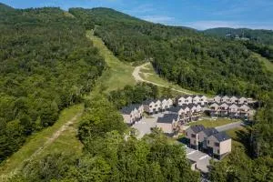 Chalets Grande-Pointe au Massif de Charlevoix -Vélos - Rando -ski-in ski-out - LʼIsletville