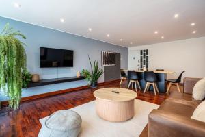 Caoba 3BR by Geko