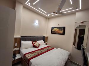 Raghav Vilas - Essence of Kashi