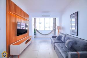 Moderno e Estiloso: 2 Quartos, Perto da Praia