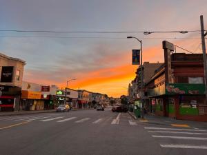Sunny Garden Suite, Perfect Locale