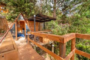 Glamping, Jacuzzi, Malla Catamarán y Desayuno en Santa Elena