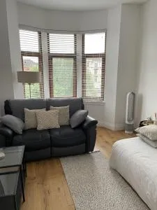 Top Floor West End Apartment - Partick, Glasgow - Anniesland