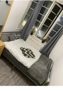 Double room cv1 short term let - Stivichall