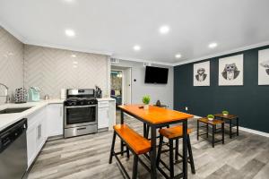 Quirky & Chic 1BR Near Montrose & River Oaks!