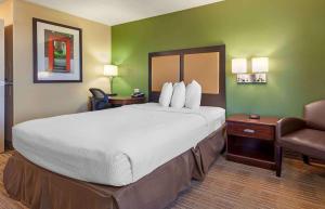 Queen Studio - Non-Smoking room in Extended Stay America Suites - Madison - Junction Court