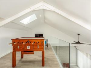 Spacious 4-Bedroom Apartment in Porto